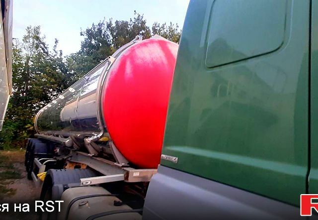 Зелений Мерседес Аксор, об'ємом двигуна 0.12 л та пробігом 840 тис. км за 51500 $, фото 3 на Automoto.ua