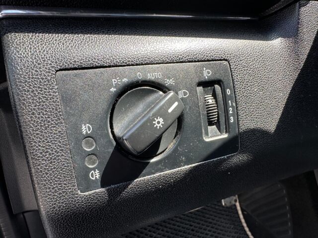 Желтый Мерседес Б 180, объемом двигателя 2 л и пробегом 262 тыс. км за 5990 $, фото 11 на Automoto.ua