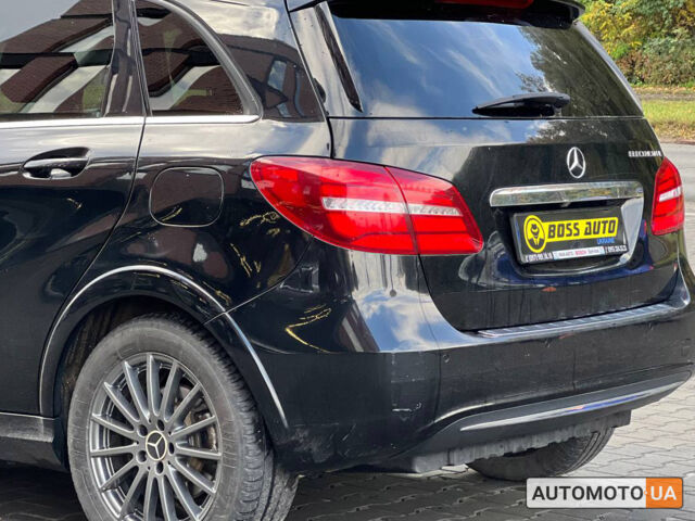 Черный Мерседес Б 250, объемом двигателя 65 л и пробегом 140 тыс. км за 16500 $, фото 9 на Automoto.ua