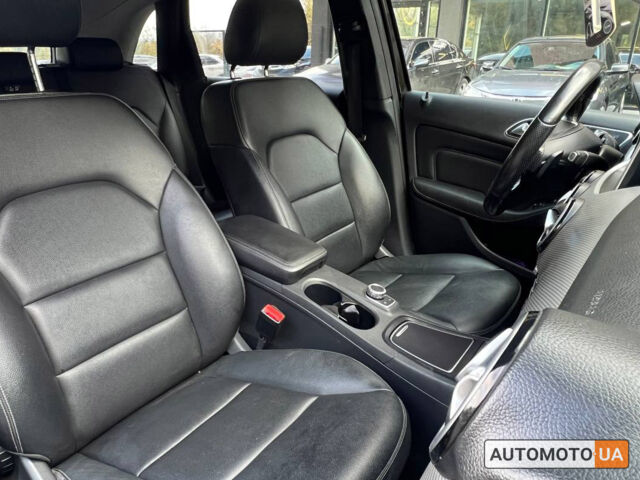 Черный Мерседес Б 250, объемом двигателя 65 л и пробегом 140 тыс. км за 16500 $, фото 15 на Automoto.ua