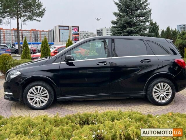 Чорний Мерседес Б 250, об'ємом двигуна 28 л та пробігом 123 тис. км за 10500 $, фото 3 на Automoto.ua