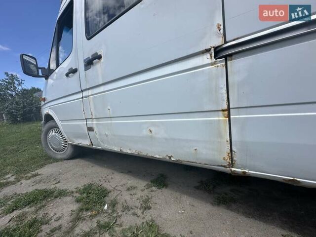 Белый Мерседес Б-класс, объемом двигателя 2.2 л и пробегом 280 тыс. км за 5800 $, фото 6 на Automoto.ua