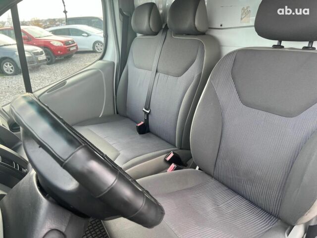 Белый Мерседес Б-класс, объемом двигателя 2 л и пробегом 312 тыс. км за 6990 $, фото 18 на Automoto.ua