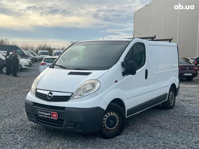 Белый Мерседес Б-класс, объемом двигателя 2 л и пробегом 312 тыс. км за 6990 $, фото 1 на Automoto.ua