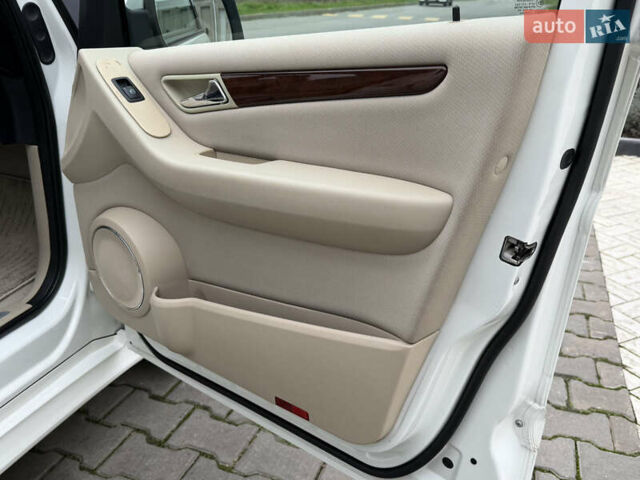 Белый Мерседес Б-класс, объемом двигателя 1.7 л и пробегом 98 тыс. км за 7500 $, фото 35 на Automoto.ua