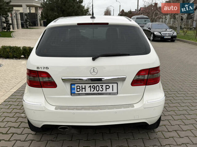 Белый Мерседес Б-класс, объемом двигателя 1.7 л и пробегом 98 тыс. км за 7500 $, фото 10 на Automoto.ua