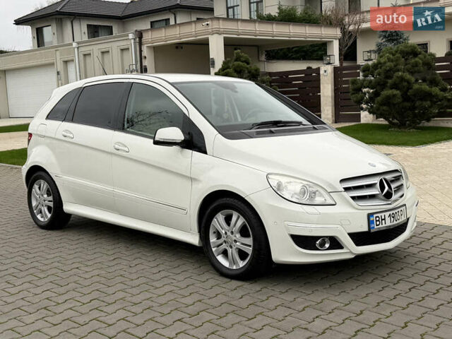Белый Мерседес Б-класс, объемом двигателя 1.7 л и пробегом 98 тыс. км за 7500 $, фото 14 на Automoto.ua