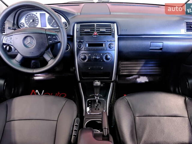 Белый Мерседес Б-класс, объемом двигателя 2 л и пробегом 170 тыс. км за 6900 $, фото 41 на Automoto.ua