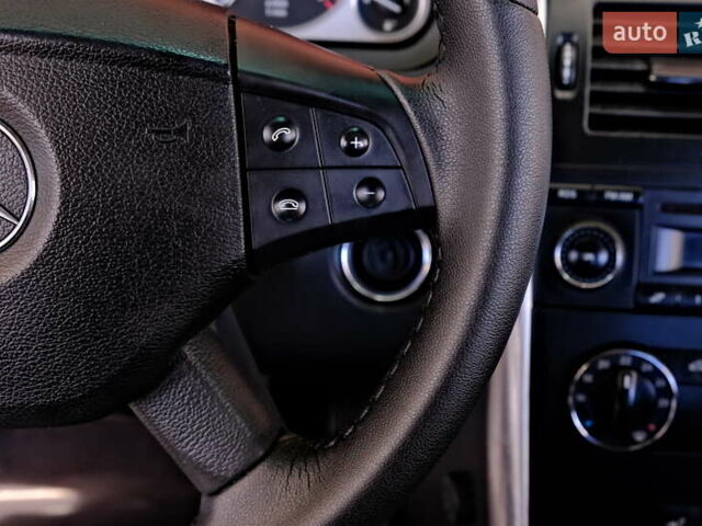 Белый Мерседес Б-класс, объемом двигателя 2 л и пробегом 170 тыс. км за 6900 $, фото 18 на Automoto.ua