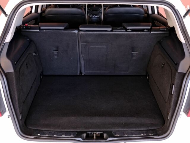 Білий Мерседес Б-клас, об'ємом двигуна 2 л та пробігом 170 тис. км за 6900 $, фото 8 на Automoto.ua