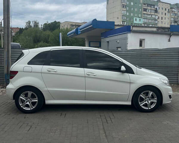 Белый Мерседес Б-класс, объемом двигателя 1.99 л и пробегом 315 тыс. км за 7400 $, фото 43 на Automoto.ua