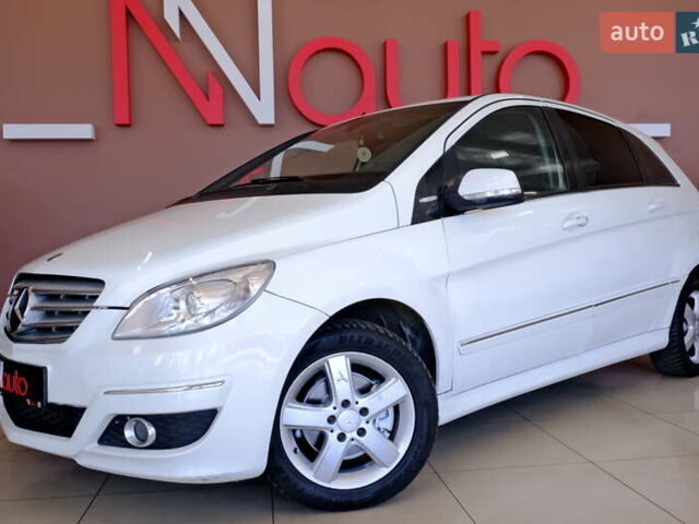 Белый Мерседес Б-класс, объемом двигателя 2 л и пробегом 170 тыс. км за 6900 $, фото 9 на Automoto.ua