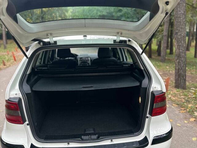 Белый Мерседес Б-класс, объемом двигателя 2 л и пробегом 254 тыс. км за 6990 $, фото 21 на Automoto.ua