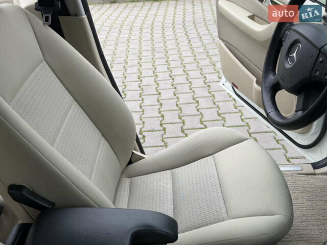 Белый Мерседес Б-класс, объемом двигателя 1.7 л и пробегом 98 тыс. км за 7500 $, фото 41 на Automoto.ua