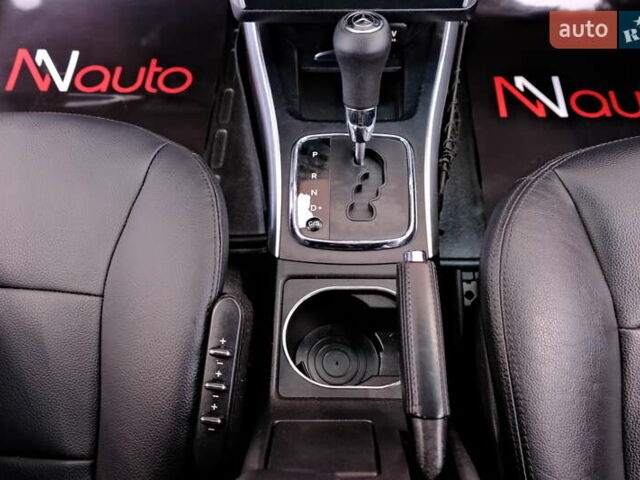 Белый Мерседес Б-класс, объемом двигателя 2 л и пробегом 170 тыс. км за 6900 $, фото 16 на Automoto.ua