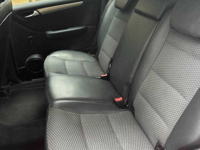 Белый Мерседес Б-класс, объемом двигателя 2 л и пробегом 254 тыс. км за 6990 $, фото 15 на Automoto.ua