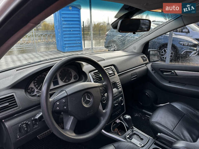 Белый Мерседес Б-класс, объемом двигателя 1.5 л и пробегом 252 тыс. км за 6300 $, фото 8 на Automoto.ua