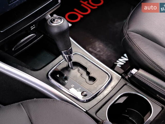 Белый Мерседес Б-класс, объемом двигателя 2 л и пробегом 170 тыс. км за 6900 $, фото 15 на Automoto.ua