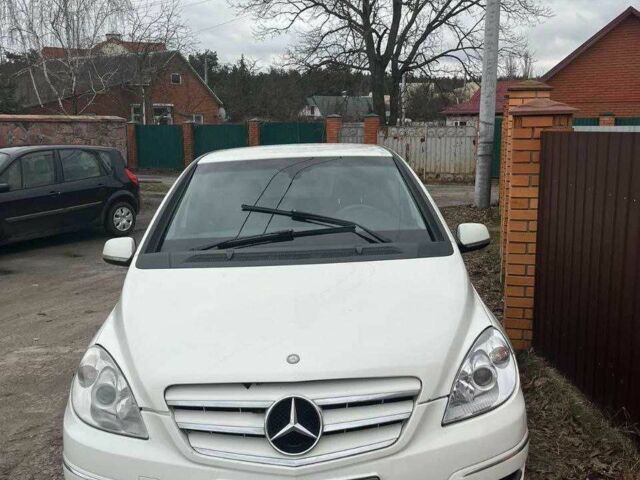 Білий Мерседес Б-клас, об'ємом двигуна 1.5 л та пробігом 240 тис. км за 5900 $, фото 5 на Automoto.ua