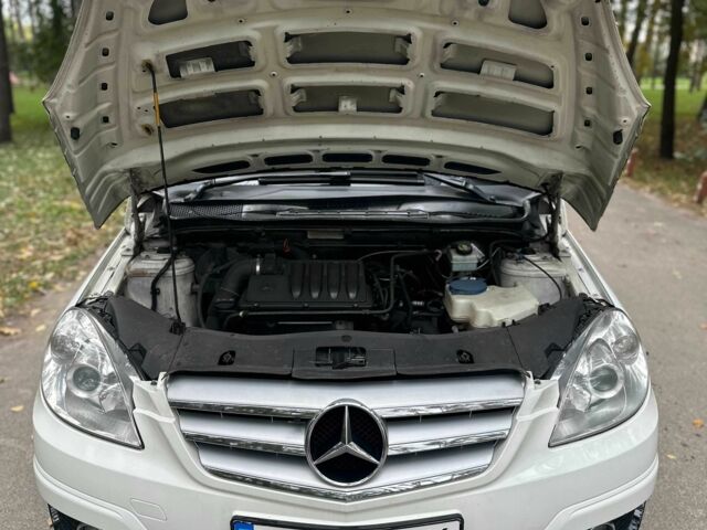 Белый Мерседес Б-класс, объемом двигателя 2 л и пробегом 254 тыс. км за 6990 $, фото 19 на Automoto.ua