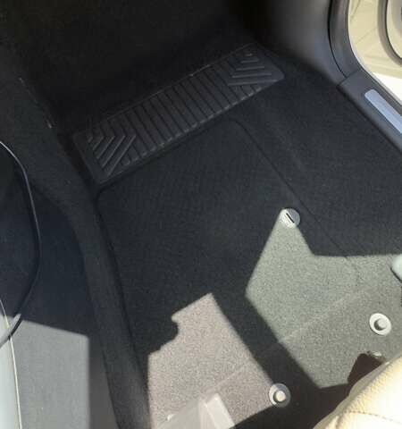 Белый Мерседес Б-класс, объемом двигателя 2.03 л и пробегом 117 тыс. км за 9500 $, фото 39 на Automoto.ua