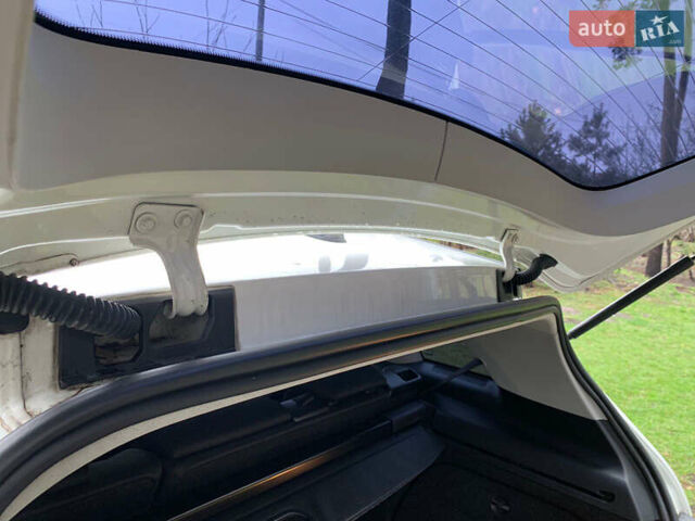 Белый Мерседес Б-класс, объемом двигателя 1.7 л и пробегом 83 тыс. км за 9100 $, фото 29 на Automoto.ua