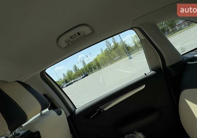 Белый Мерседес Б-класс, объемом двигателя 2.03 л и пробегом 117 тыс. км за 9500 $, фото 33 на Automoto.ua