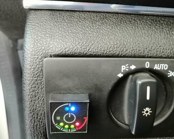 Белый Мерседес Б-класс, объемом двигателя 1.7 л и пробегом 80 тыс. км за 8999 $, фото 6 на Automoto.ua