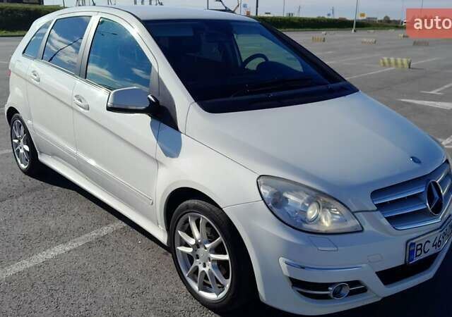 Білий Мерседес Б-клас, об'ємом двигуна 1.7 л та пробігом 139 тис. км за 7800 $, фото 1 на Automoto.ua