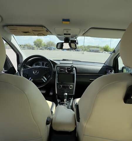 Белый Мерседес Б-класс, объемом двигателя 2.03 л и пробегом 117 тыс. км за 9500 $, фото 31 на Automoto.ua