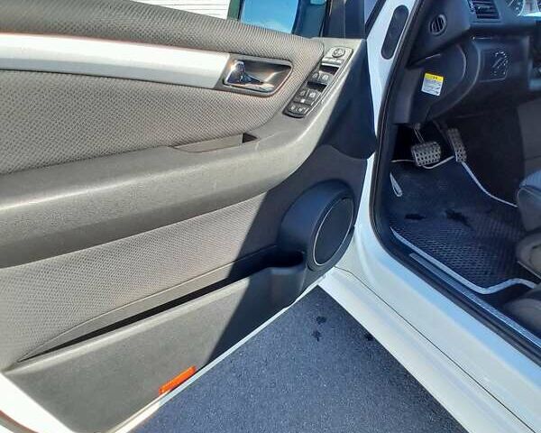 Білий Мерседес Б-клас, об'ємом двигуна 1.7 л та пробігом 139 тис. км за 7800 $, фото 33 на Automoto.ua