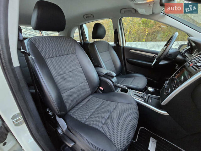 Белый Мерседес Б-класс, объемом двигателя 1.99 л и пробегом 61 тыс. км за 8400 $, фото 15 на Automoto.ua