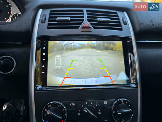 Белый Мерседес Б-класс, объемом двигателя 1.99 л и пробегом 61 тыс. км за 8400 $, фото 25 на Automoto.ua