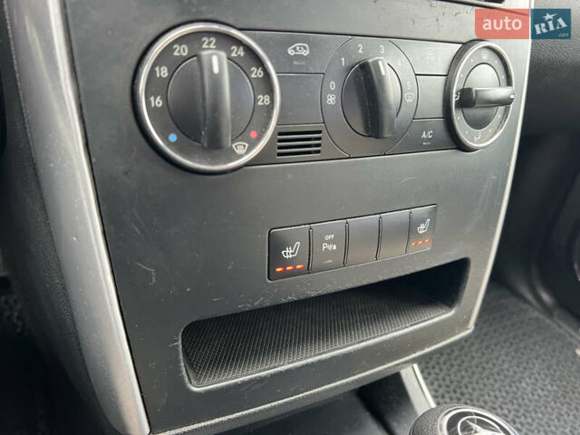 Білий Мерседес Б-клас, об'ємом двигуна 1.7 л та пробігом 134 тис. км за 7999 $, фото 13 на Automoto.ua