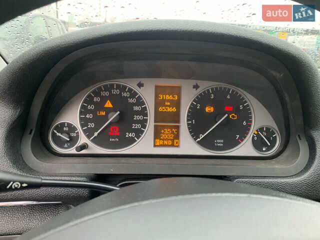 Белый Мерседес Б-класс, объемом двигателя 1.6 л и пробегом 65 тыс. км за 8700 $, фото 25 на Automoto.ua