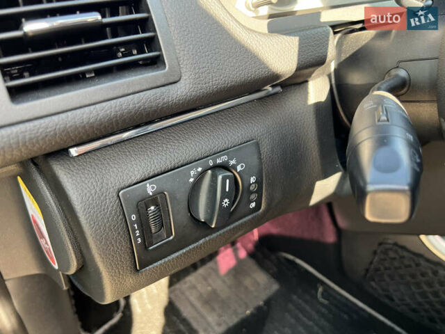 Білий Мерседес Б-клас, об'ємом двигуна 1.7 л та пробігом 111 тис. км за 7900 $, фото 20 на Automoto.ua