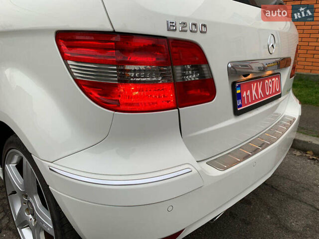 Білий Мерседес Б-клас, об'ємом двигуна 2 л та пробігом 58 тис. км за 9100 $, фото 13 на Automoto.ua