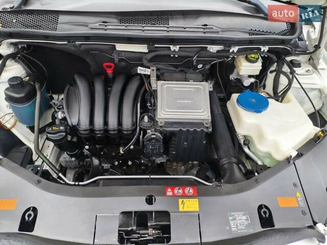 Белый Мерседес Б-класс, объемом двигателя 2 л и пробегом 85 тыс. км за 9900 $, фото 24 на Automoto.ua