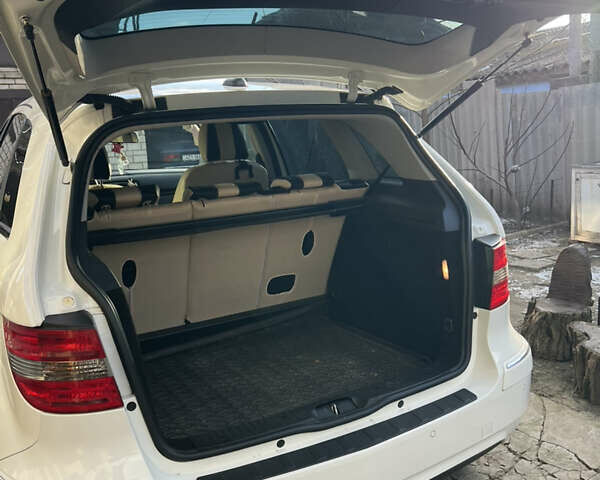 Білий Мерседес Б-клас, об'ємом двигуна 1.7 л та пробігом 115 тис. км за 8600 $, фото 14 на Automoto.ua