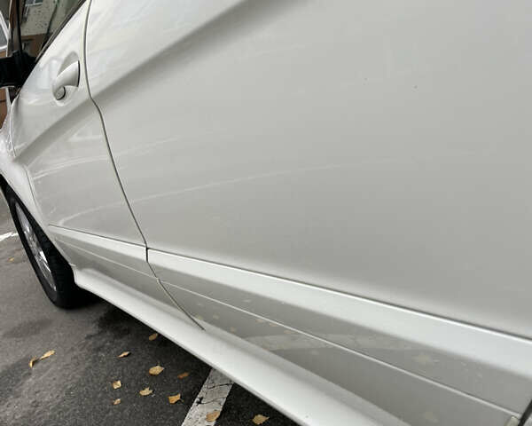 Білий Мерседес Б-клас, об'ємом двигуна 1.7 л та пробігом 92 тис. км за 7900 $, фото 6 на Automoto.ua