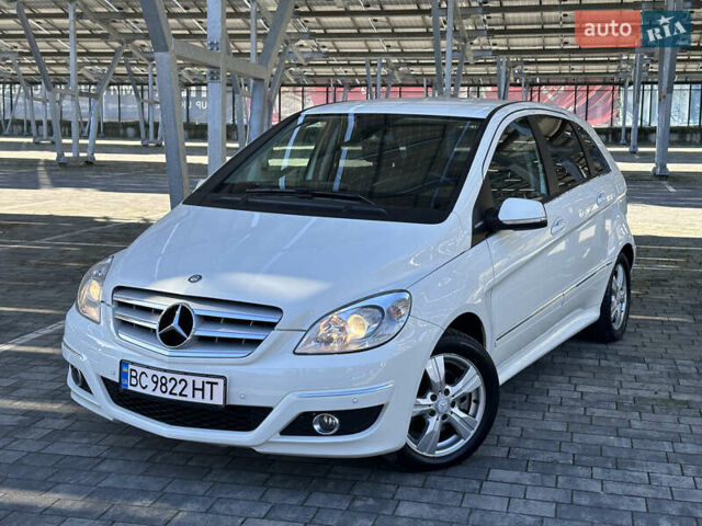 Мерседес Б-клас 2010 у Львові на Automoto.ua Білий Мерседес Б-клас, об'ємом двигуна 2.03 л та пробігом 167 тис. км за 8500 $, фото 1 на Automoto.ua