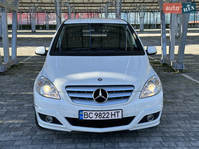 Мерседес Б-клас 2010 у Львові на Automoto.ua Білий Мерседес Б-клас, об'ємом двигуна 2.03 л та пробігом 167 тис. км за 8500 $, фото 5 на Automoto.ua