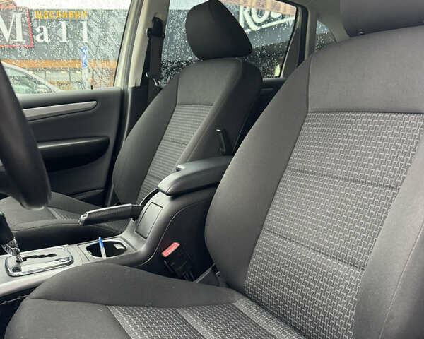 Белый Мерседес Б-класс, объемом двигателя 1.7 л и пробегом 99 тыс. км за 7700 $, фото 13 на Automoto.ua