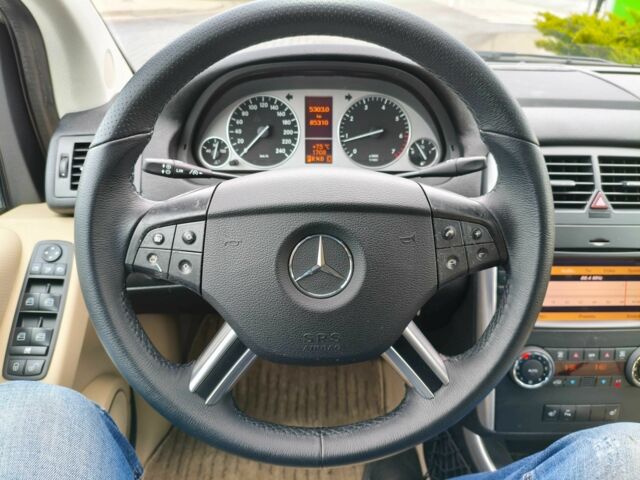 Белый Мерседес Б-класс, объемом двигателя 2 л и пробегом 85 тыс. км за 9900 $, фото 15 на Automoto.ua