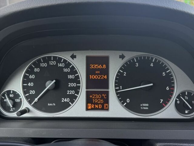 Белый Мерседес Б-класс, объемом двигателя 1.7 л и пробегом 108 тыс. км за 9800 $, фото 10 на Automoto.ua