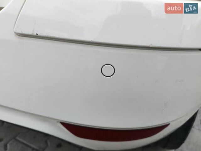 Белый Мерседес Б-класс, объемом двигателя 2 л и пробегом 85 тыс. км за 9900 $, фото 23 на Automoto.ua