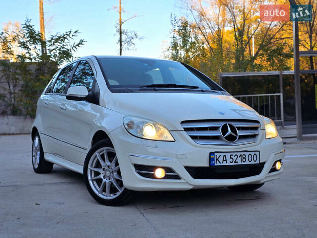 Белый Мерседес Б-класс, объемом двигателя 1.99 л и пробегом 61 тыс. км за 8400 $, фото 13 на Automoto.ua