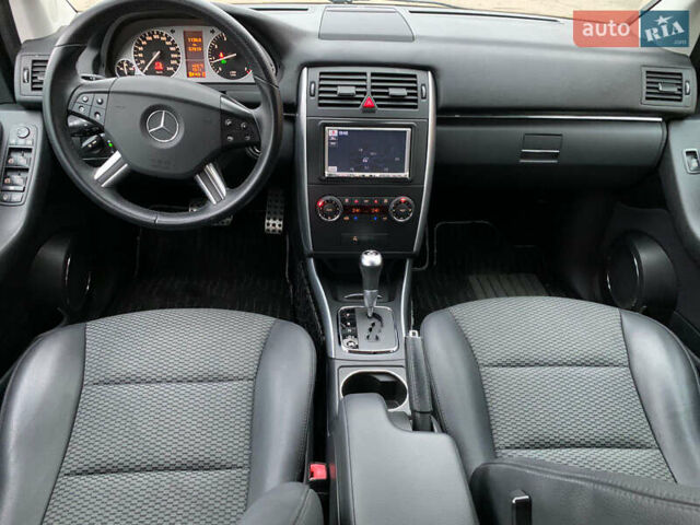 Білий Мерседес Б-клас, об'ємом двигуна 2 л та пробігом 58 тис. км за 9100 $, фото 25 на Automoto.ua