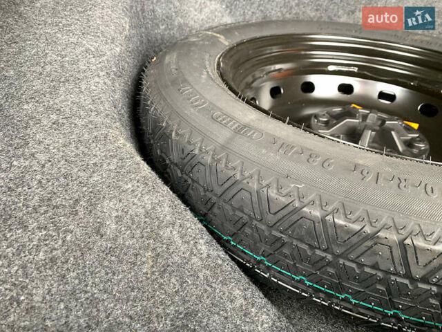 Белый Мерседес Б-класс, объемом двигателя 1.7 л и пробегом 97 тыс. км за 8100 $, фото 21 на Automoto.ua