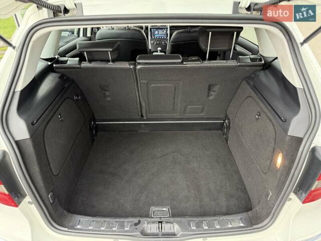 Белый Мерседес Б-класс, объемом двигателя 1.7 л и пробегом 70 тыс. км за 8400 $, фото 24 на Automoto.ua